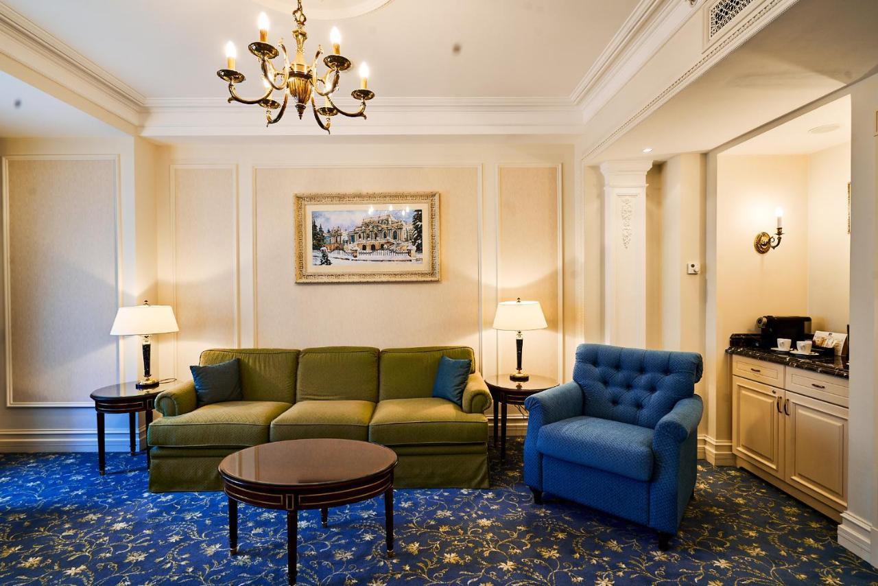Fairmont Grand Hotel Kiev Esterno foto
